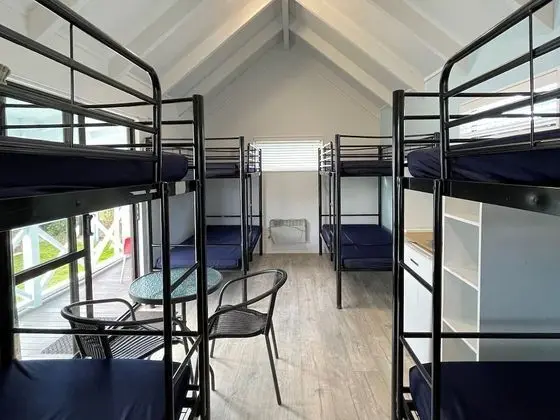 Basic Kulübe (Sleeps 8)