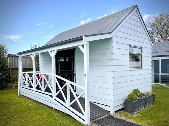 Basic Kulübe (Sleeps 8)