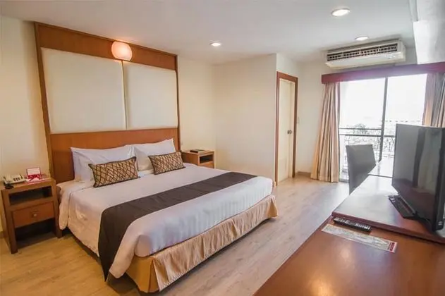 One Bedroom Suite