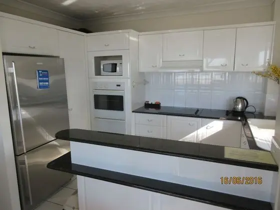 Apart Daire, 3 Yatak Odası, Denize Sıfır (305)
