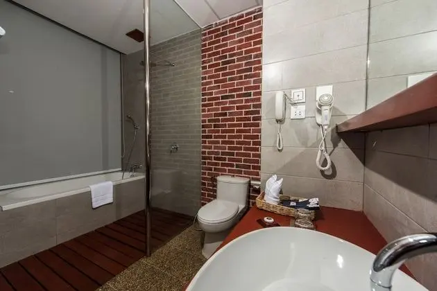 Premier Oda, Balkon