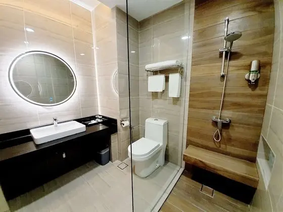 Deluxe Oda, 1 En Büyük (King) Boy Yatak, Şehir Manzaralı
