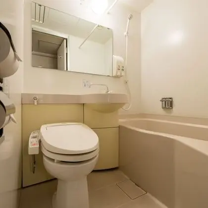 Tek Kişilik Oda, Sigara İçilebilir