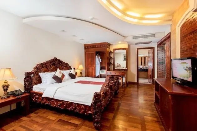 Pacific Suite