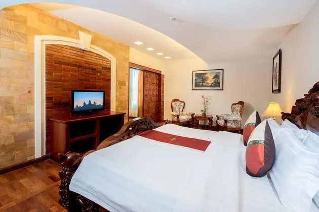 Pacific Suite