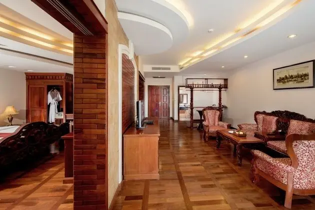 Pacific Suite