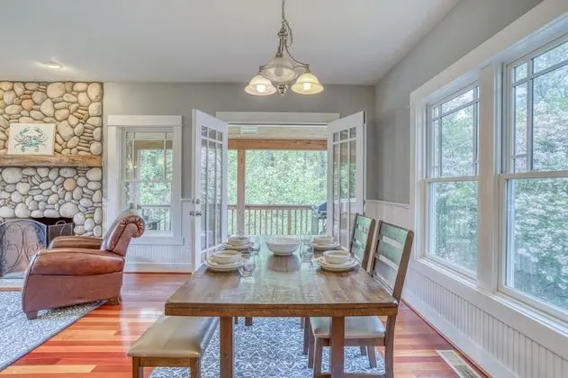 Ev, Birden Çok Yatak (Pacific Way Cottage)
