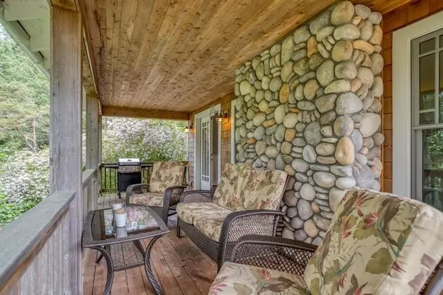 Ev, Birden Çok Yatak (Pacific Way Cottage)