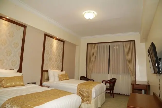 Deluxe Tek Büyük veya İki Ayrı Yataklı Oda (Pagoda View)