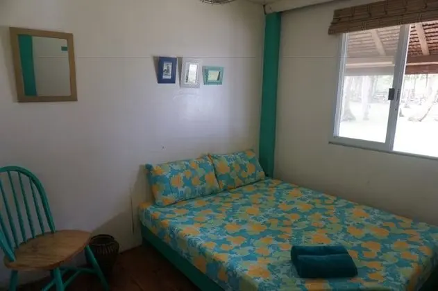 Tek Büyük Yataklı Oda, 1 Çift Kişilik Yatak, Ortak Banyo, Denize Sıfır