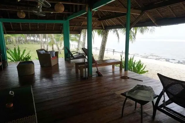 Tek Büyük Yataklı Oda, 1 Çift Kişilik Yatak, Ortak Banyo, Denize Sıfır