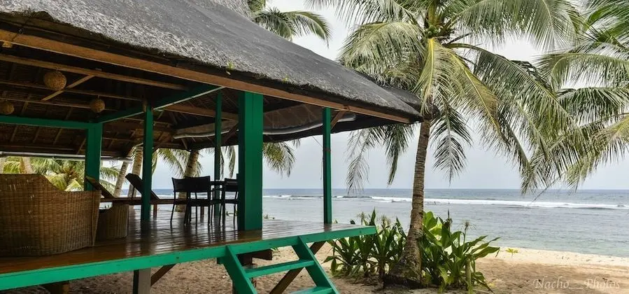 Tek Büyük Yataklı Oda, 1 Çift Kişilik Yatak, Ortak Banyo, Denize Sıfır