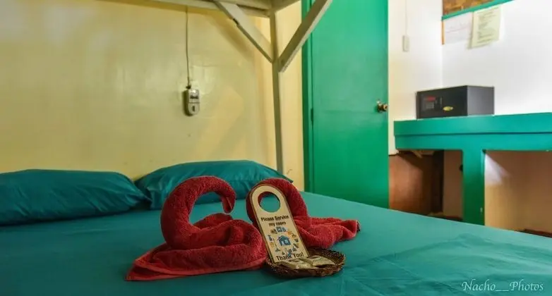 Tek Büyük Yataklı Oda, Özel Banyo, Deniz Manzaralı (Kubo Hut)