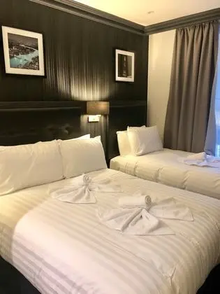 Deluxe Üç Kişilik Oda