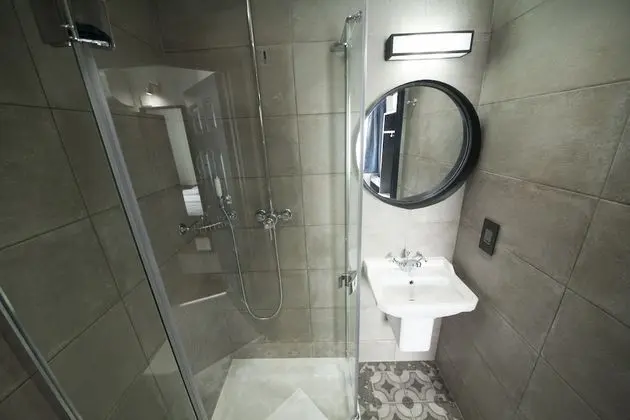 Deluxe Üç Kişilik Oda