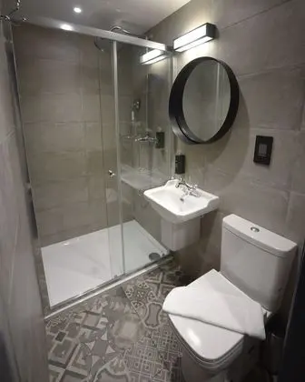 Deluxe Üç Kişilik Oda