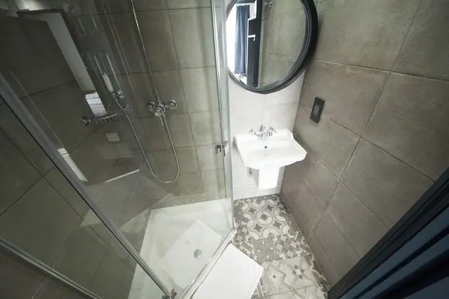 Deluxe Üç Kişilik Oda