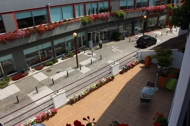 İki Ayrı Yataklı Oda (1)