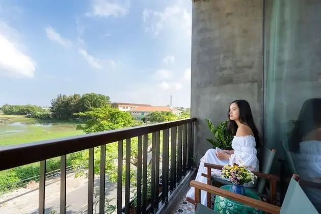 Deluxe Tek Büyük Yataklı Oda, Balkon