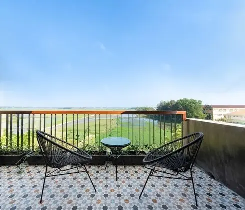 Panoramic Tek Büyük Yataklı Oda