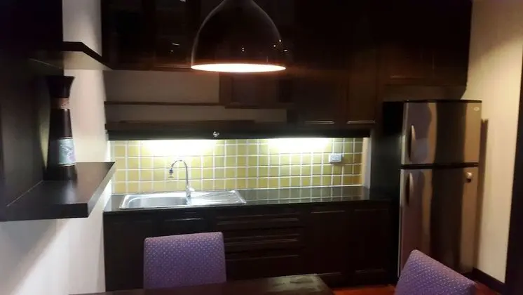 Apart Daire, Küçük Mutfak, Havuz Kenarı