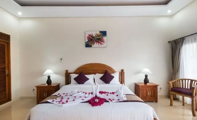 Deluxe Oda, Havuz Manzaralı