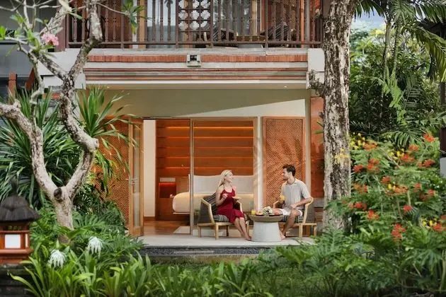 Garden Club Chalet
