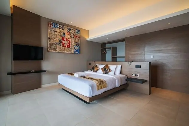 Tek Büyük Yataklı Oda, Deniz Manzaralı (Junior Suite)