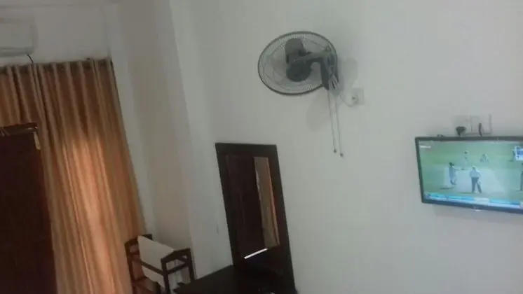 Basic Tek Büyük Yataklı Oda, 4 Yatak Odası