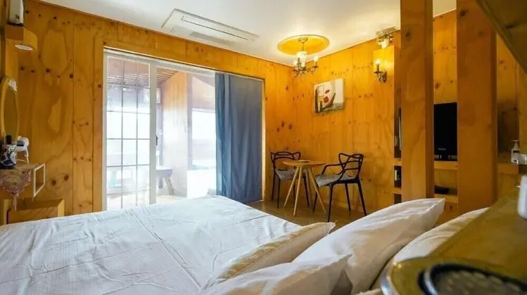 Oda (Deulkkot/couple)