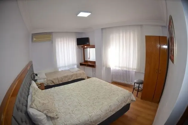 Standard Tek Büyük Yataklı Oda