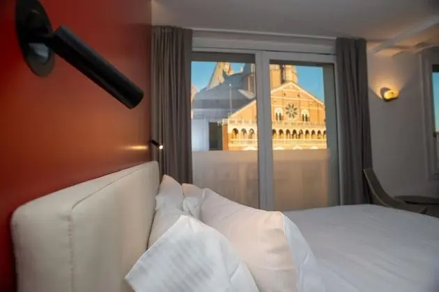 Deluxe Junior Suite