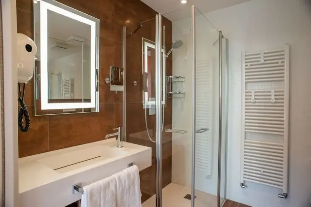 Deluxe Junior Suite