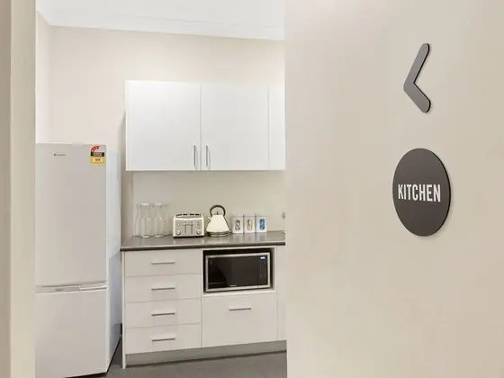 Tek Büyük Yataklı Oda, Ortak Banyo