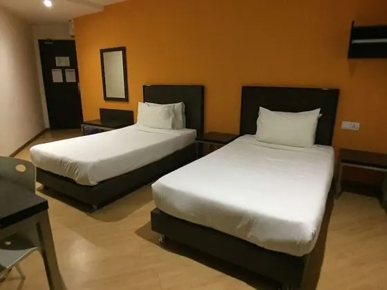 İki Ayrı Yataklı Oda, 2 Tek Kişilik Yatak