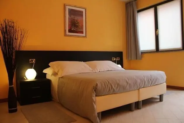 Tek Büyük Yataklı Oda, 1 Büyük (Queen) Boy Yatak