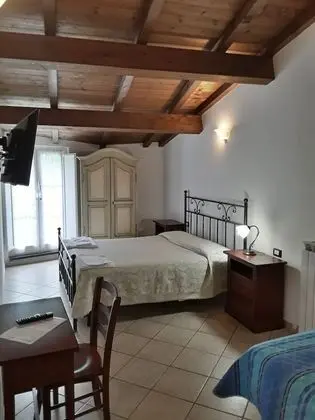 Classic Üç Kişilik Oda