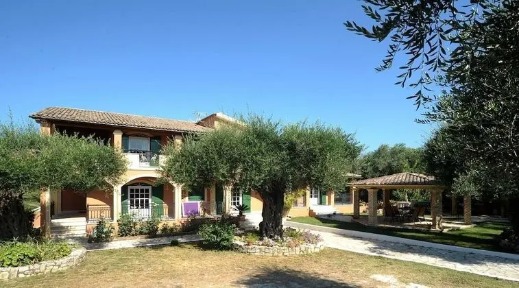Villa