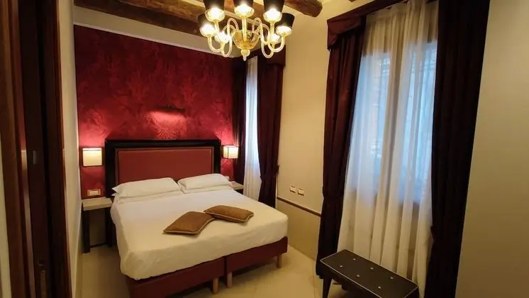 Basic Tek Büyük Yataklı Oda, Zemin Kat (Internal Courtyard)