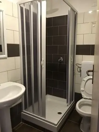 Üç Kişilik Oda