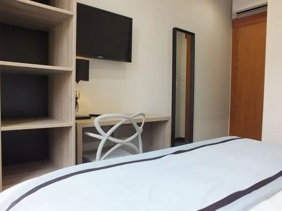 Tek Büyük Yataklı Oda