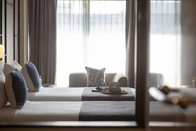 Grand Deluxe Room with Twin Bed