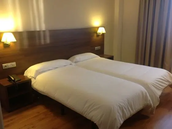 1 Çift Kişilik Veya 2 Tek Kişilik Yatak Standard