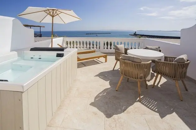 Süit, Teras, Deniz Manzaralı