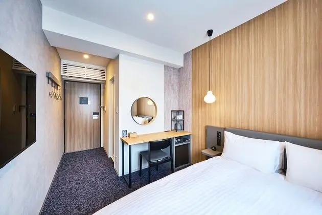 Tek Büyük Yataklı Oda, Sigara İçilmez