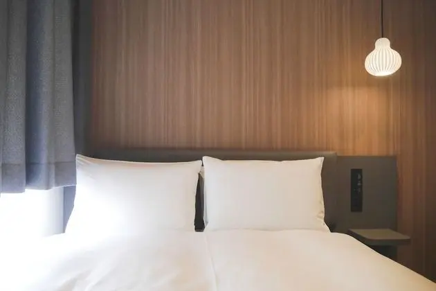 Tek Büyük Yataklı Oda, Sigara İçilmez