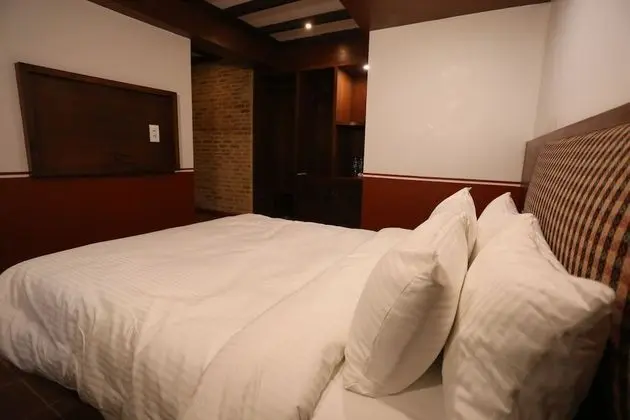 Comfort Tek Büyük veya İki Ayrı Yataklı Oda