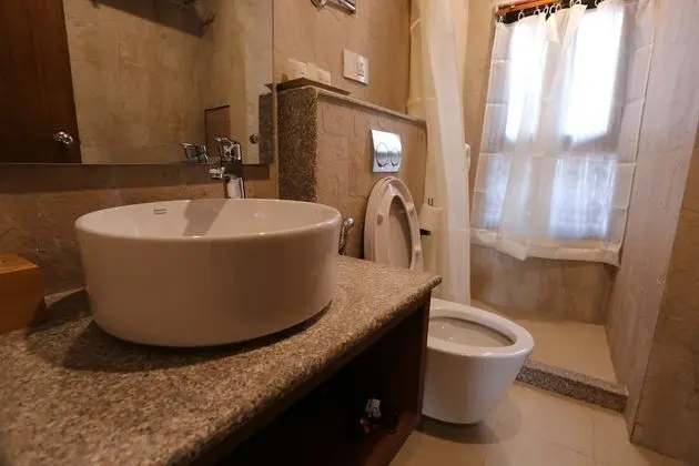 Comfort Tek Büyük veya İki Ayrı Yataklı Oda