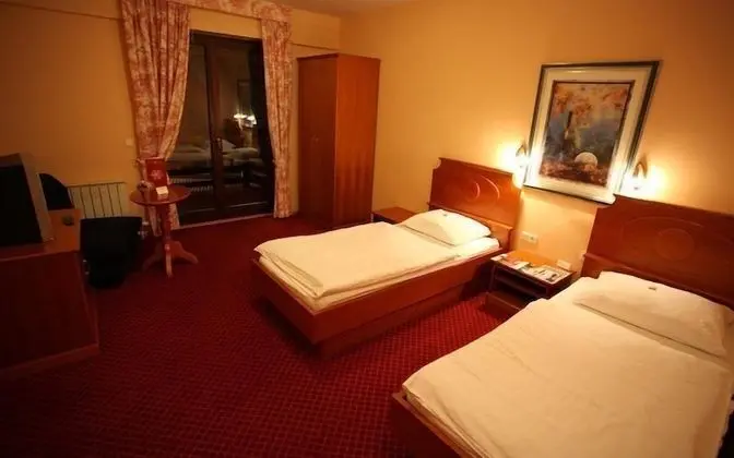 Standard Tek Büyük veya İki Ayrı Yataklı Oda