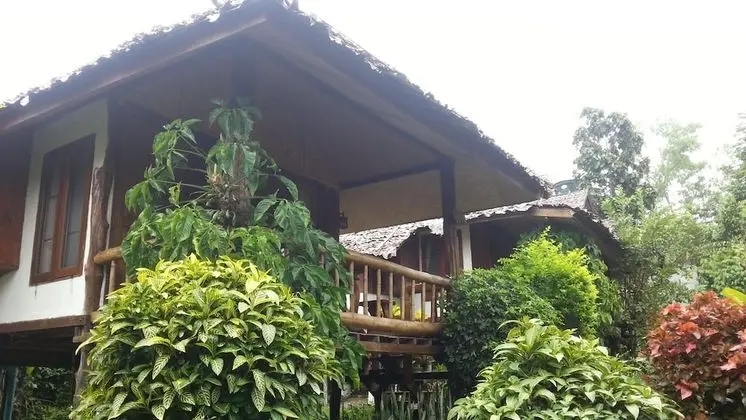 Chon Phao with Mountain View